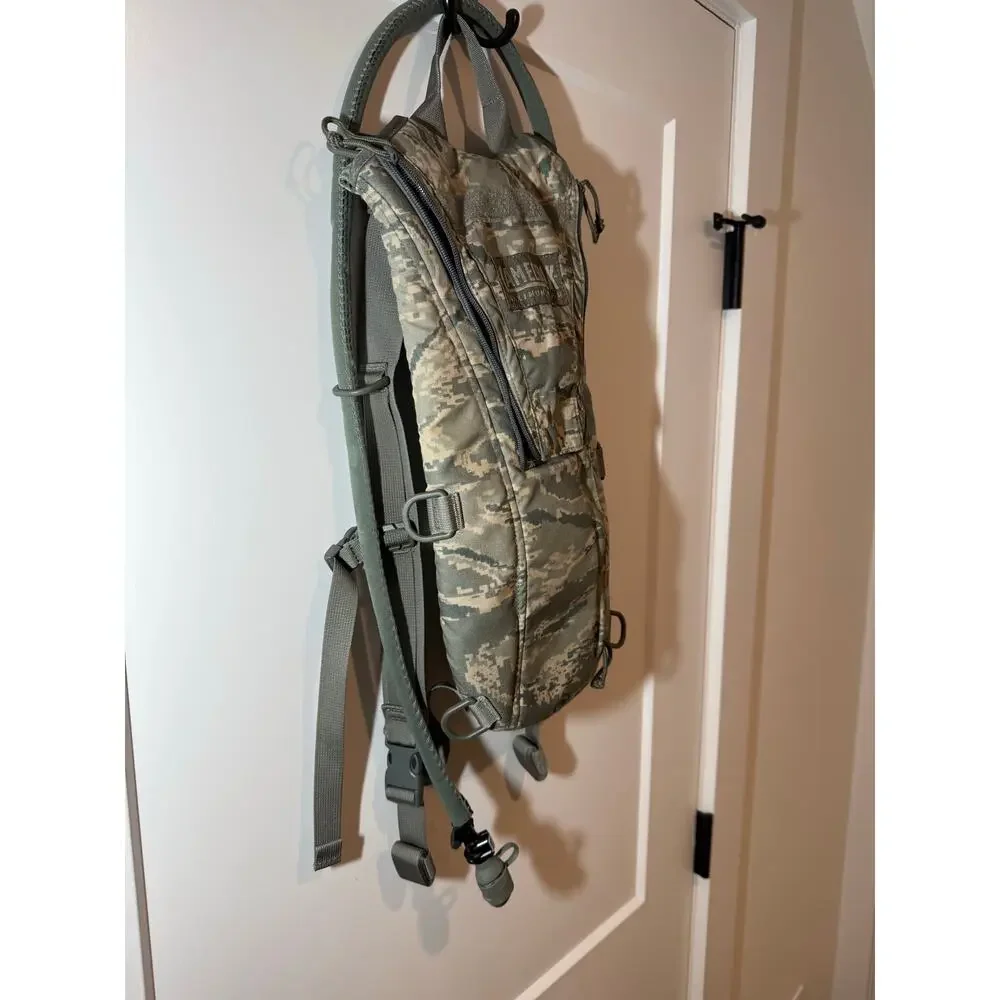 CamelBak ThermoBak 3L Military Camo Outdoor Hiking Hunting Hydration Pack.